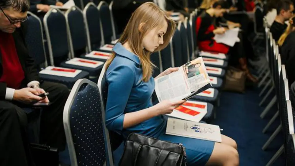 this girl expecting ceasc event and reading a journal
